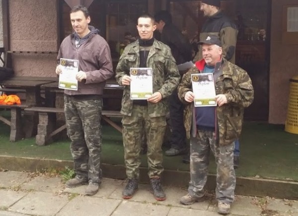 Klasyfikacja HFT2 MM'14<br>Od lewej: Paweł Cholewka (3.miejsce), Dariusz Kida (1. miejsce), Grzegorz Iwaniak (2. miejsce)