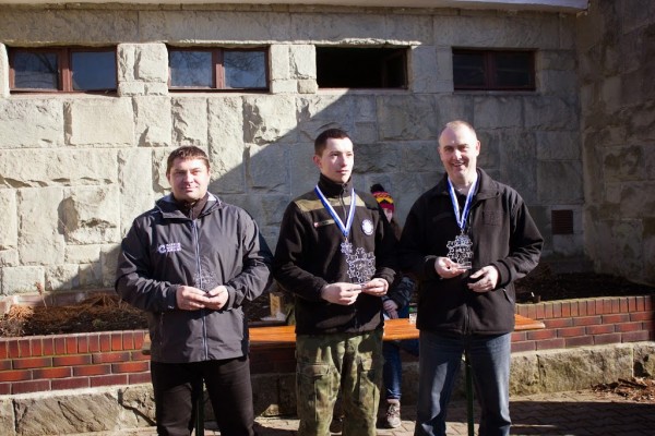 Klasyfikacja HFT1<br>Od lewej: Witold Bojanowski (2. miejsce), Przemysław Godek (1. miejsce) i&nbsp;Damian Straszak (3. miejsce)